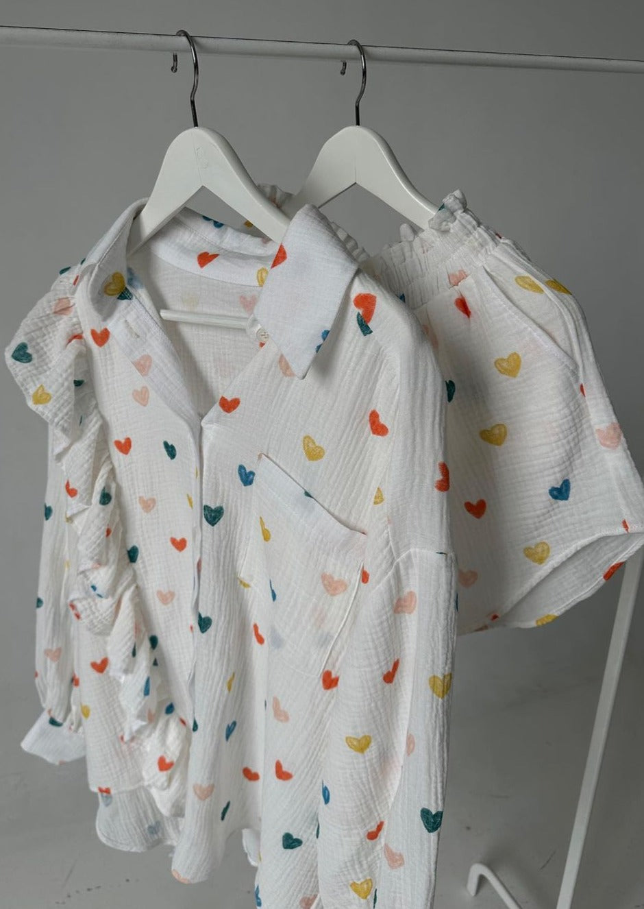 OPHELIE – HEART PRINT SHIRT & SHORTS TWO-PIECE SET