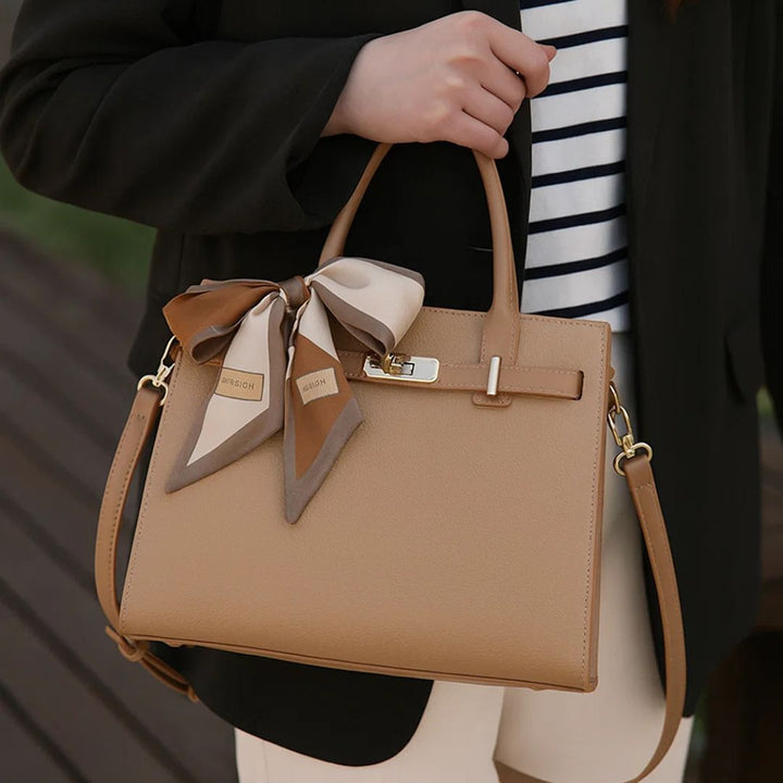 Cleo | Chic Handbag for Every Occasion