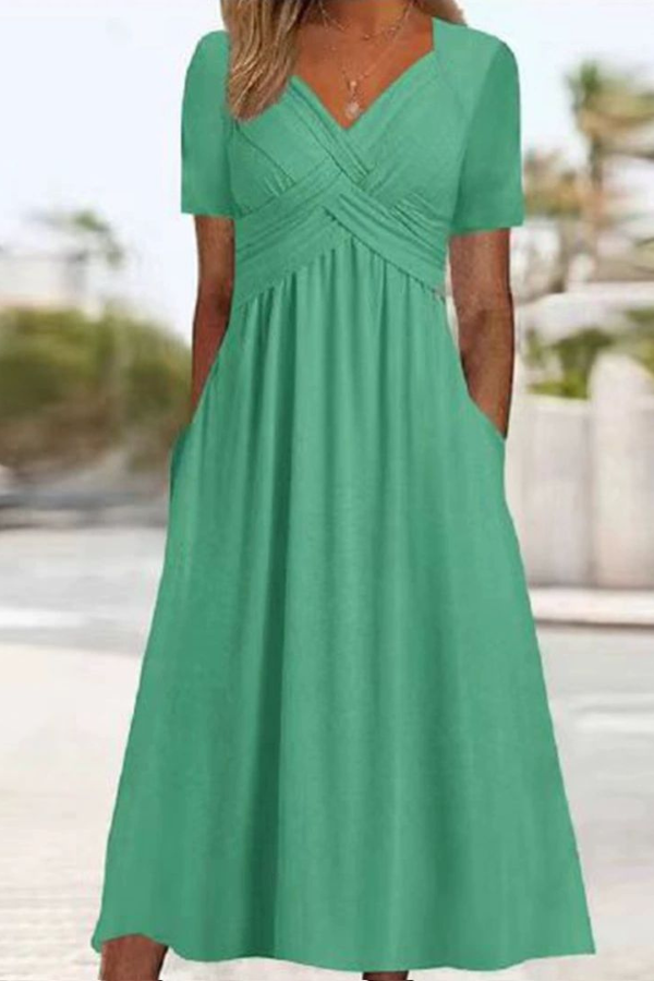 EMILIA | CHIC & FEMININE DRESS