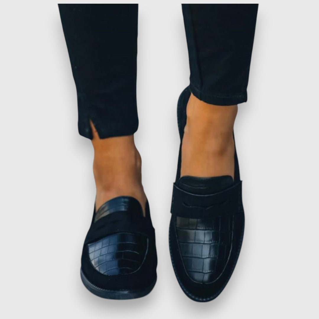 LOVRA™  | Croc-Embossed Loafer