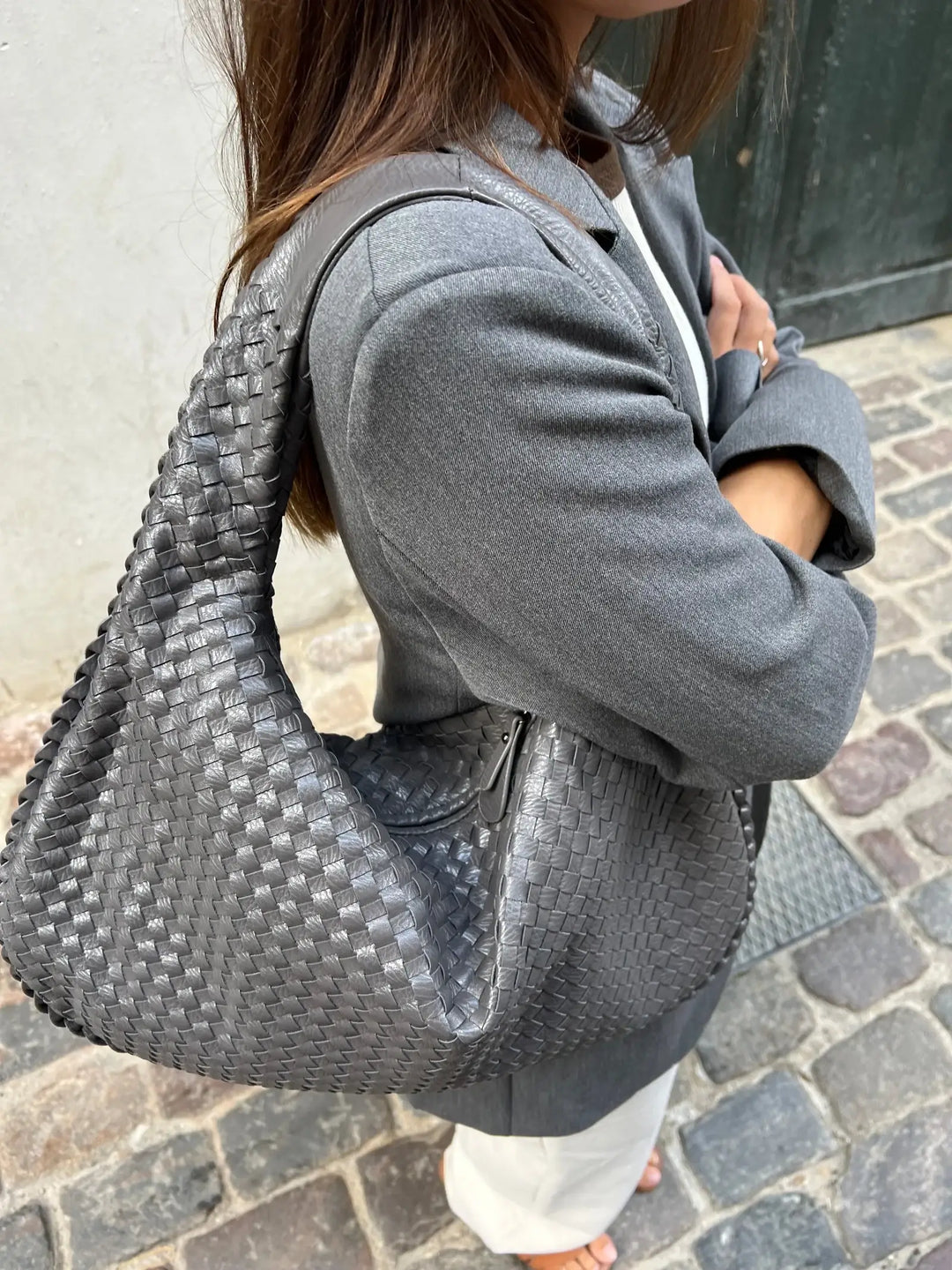 TRIANNA – WOVEN SHOULDER BAG