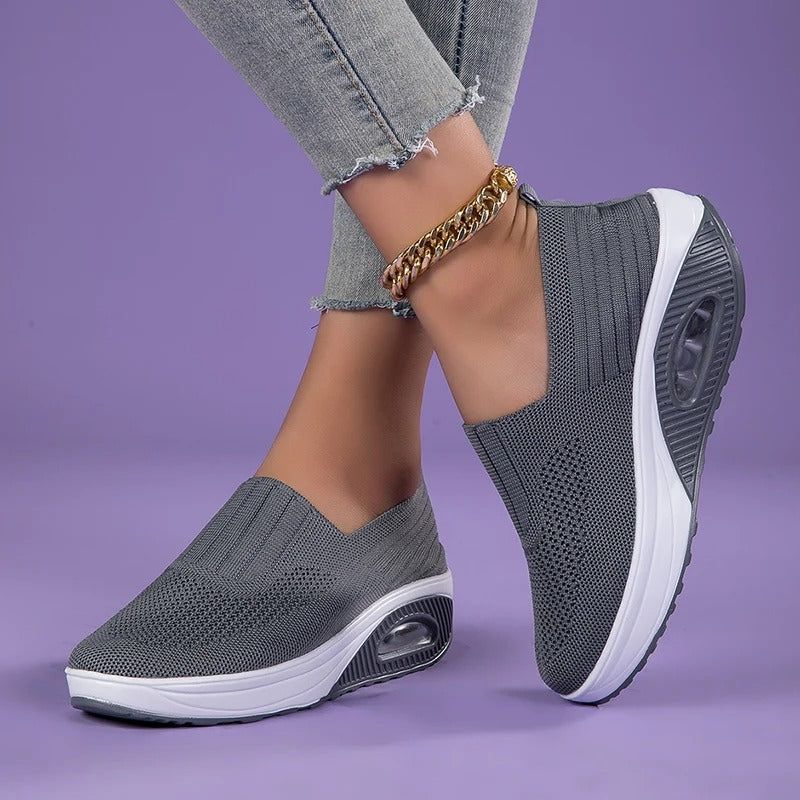 SHAY - LIGHTWEIGHT ORTHOPAEDIC SNEAKERS